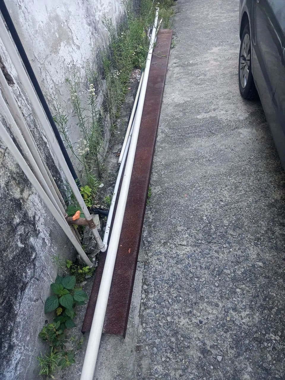 PERFIL U DE FERRO 5 METROS