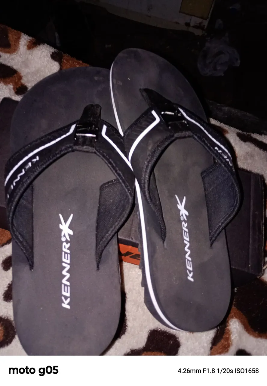 Chinelo Kenner Preto