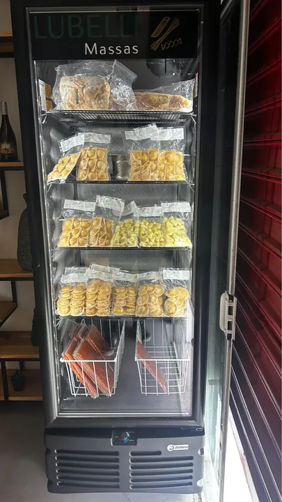 Freezer Vertical 569L Porta de Vidro Preto Imbera 110v