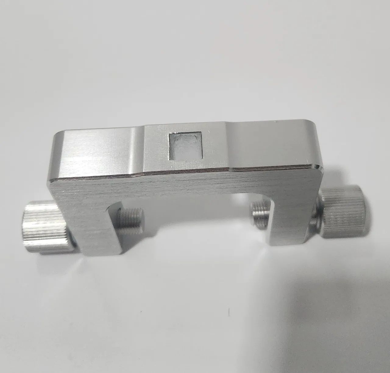 Ferramenta cabeçote shock trunnion - Foto 4