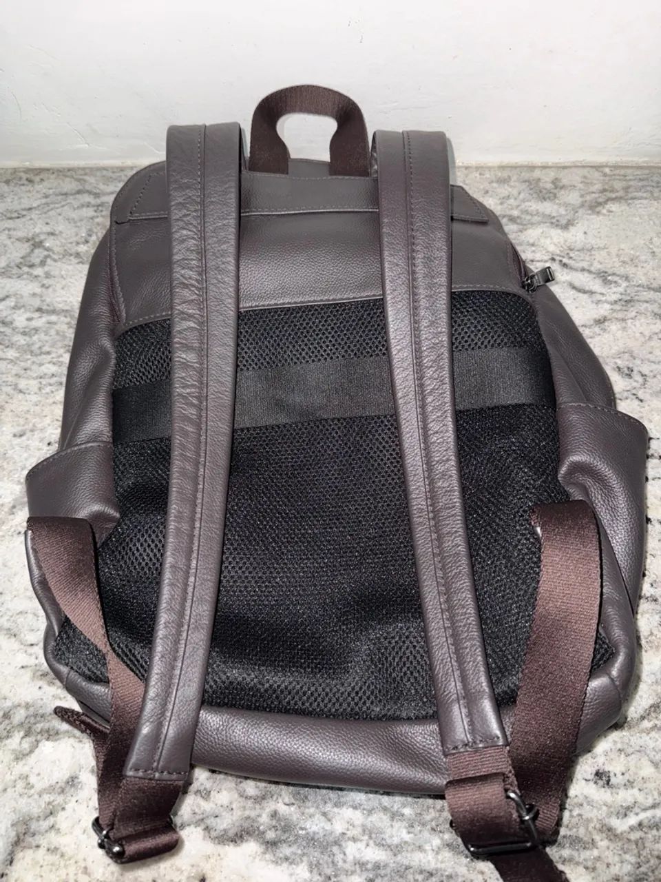 Mochila de Couro Marrom (Café )