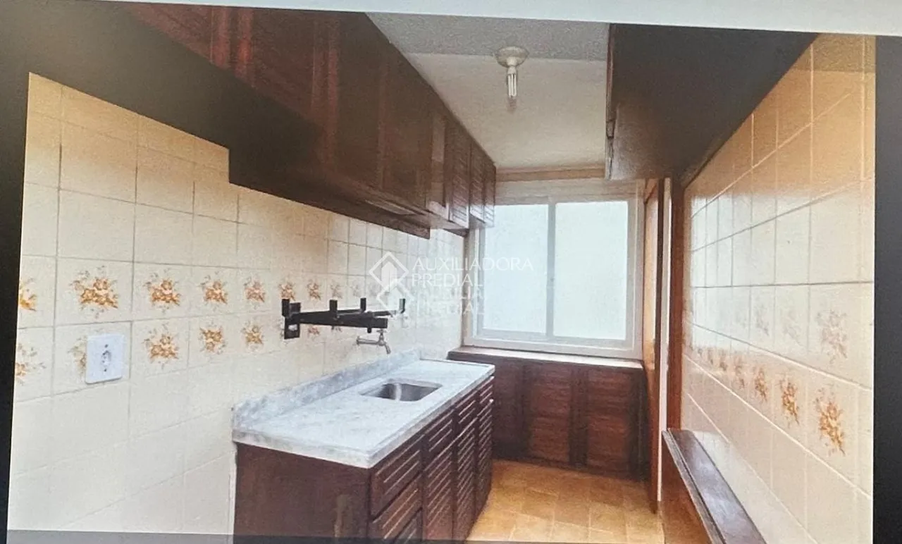 Apartamento à venda no bairro Bom Jesus com 43 m² e 1 dormitório/quarto disponível