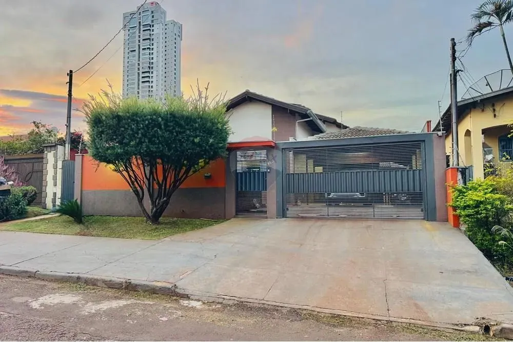 Encante-se com esta linda casa no coração do Jardim Europa, Dourados/MS