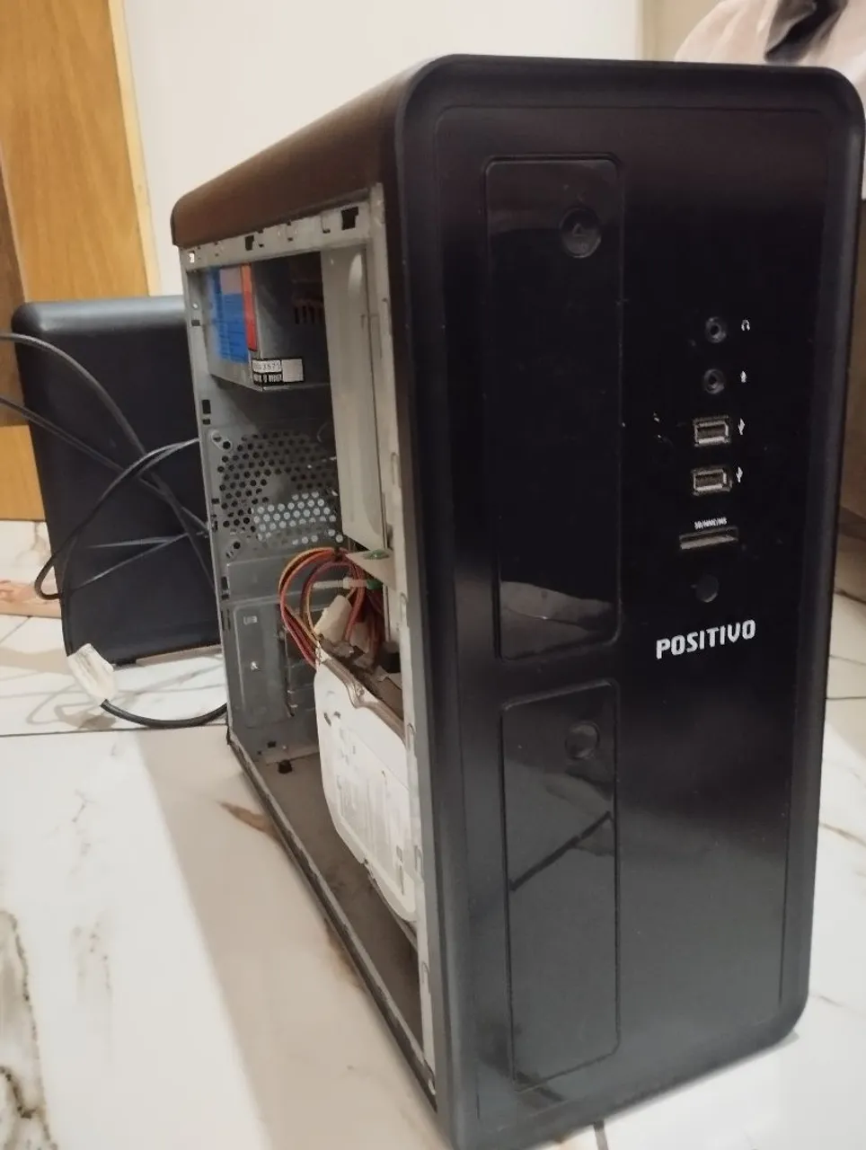 Computador Positivo - Ideal para uso doméstico