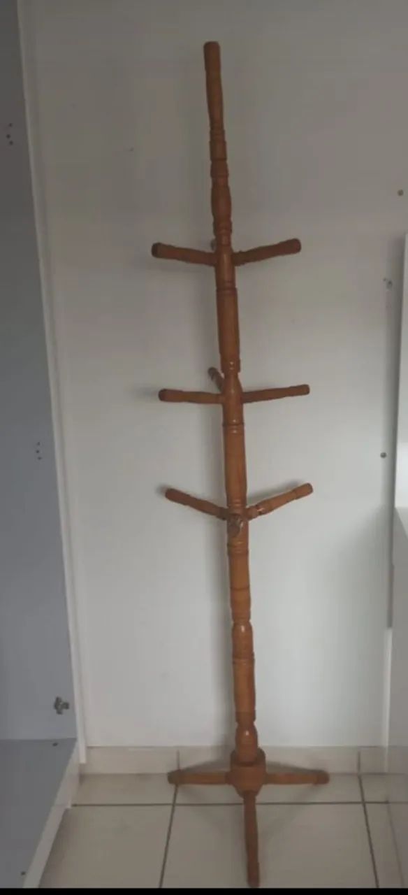 Cabideiro vertical. 64301928384002120