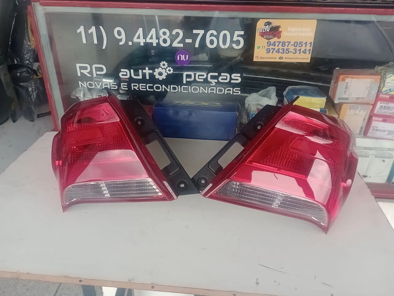 Lanternas Traseiras Originais da Chevrolet prisma LT/LTZano 016/019