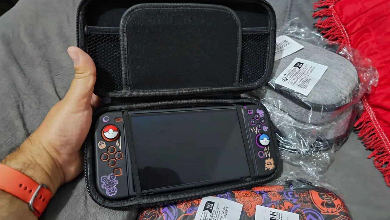Case estojo Nintendo Switch Pokemon  - Foto 3