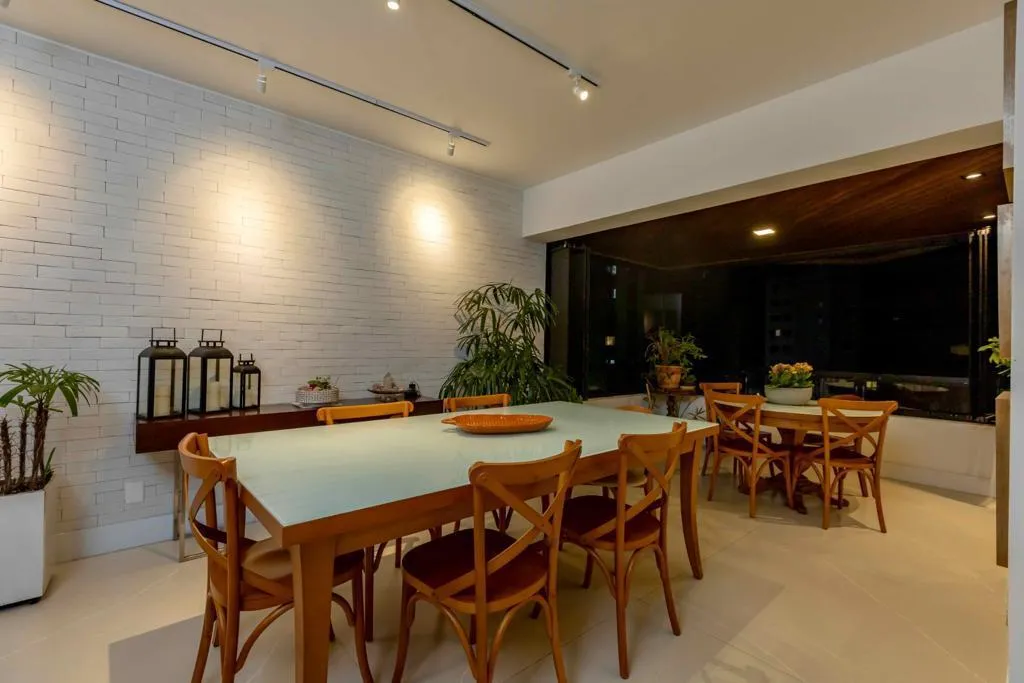 APARTAMENTO 04 QUARTOS SENDO 03 SUÍTES 187,55M² PITUBA