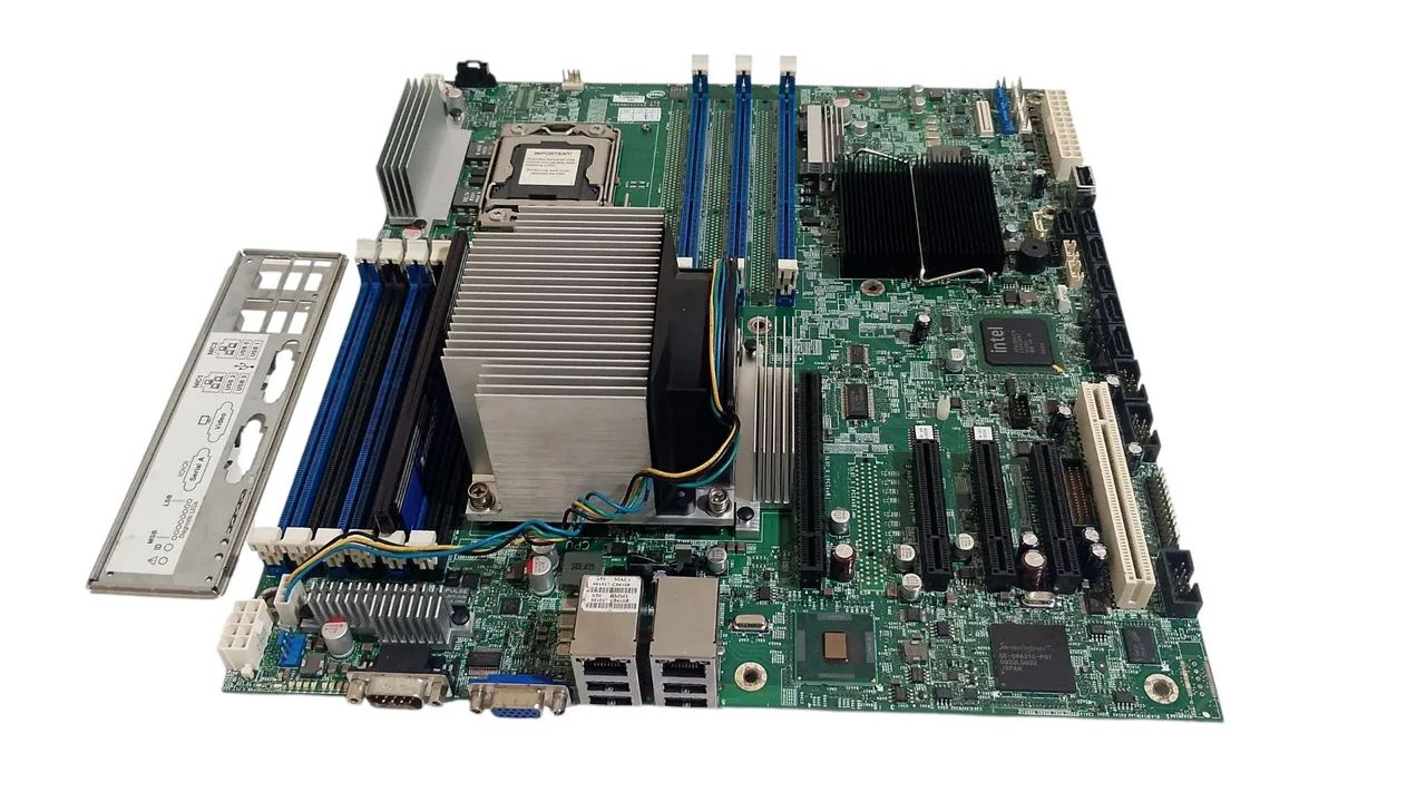 Kit server board Intel s5500hcv Xeon e5520 2.26ghz , cooler , 2gb ddr3  - Foto 2