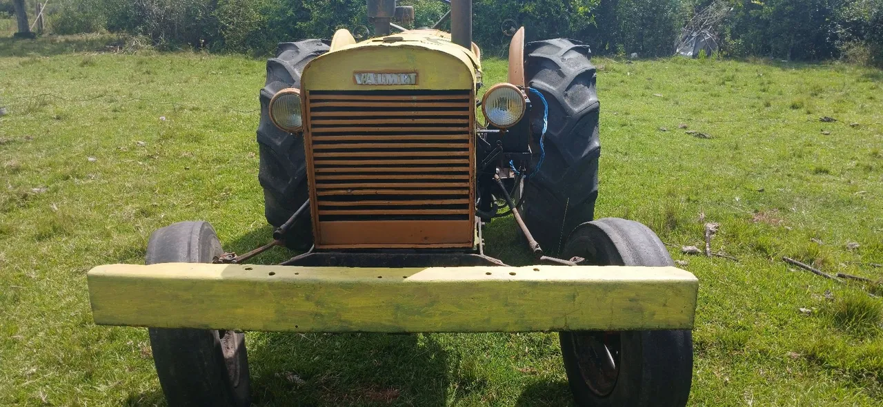 Trator Agrícola Usado valmet