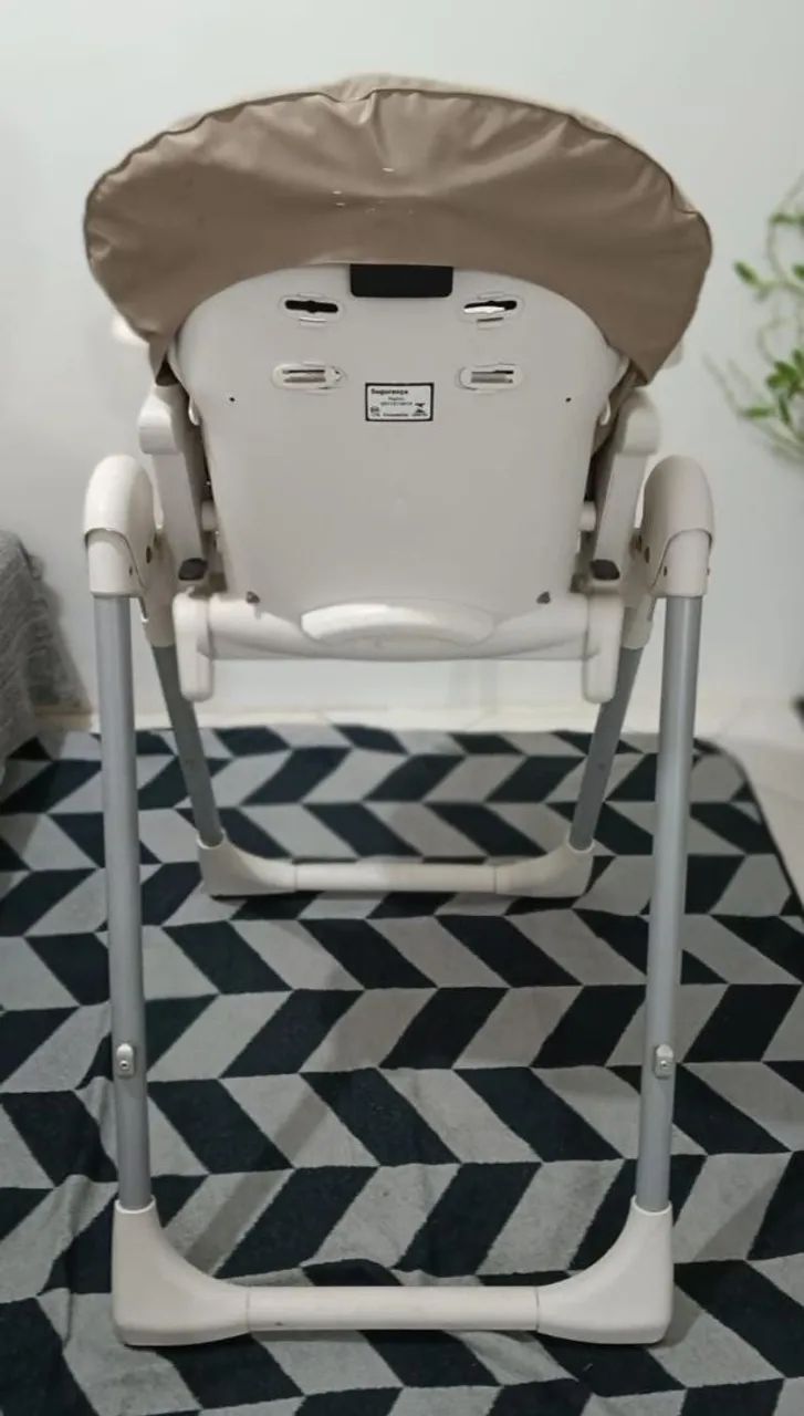 CADEIRA DE ALIMENTAÇÃO 