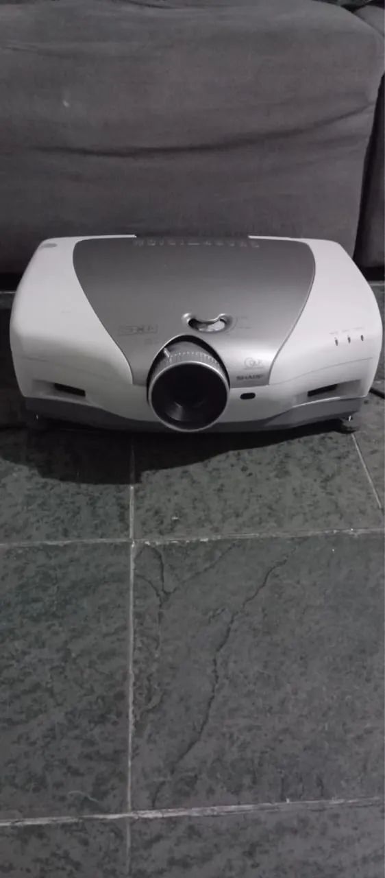Vende-se projetor 64306322493057120