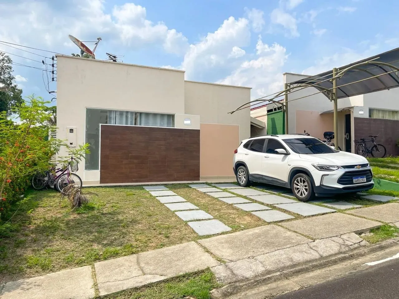 Casa no Nascente do Tarumã com 70m² 3 Quartos Para Locação- Manaus - AM