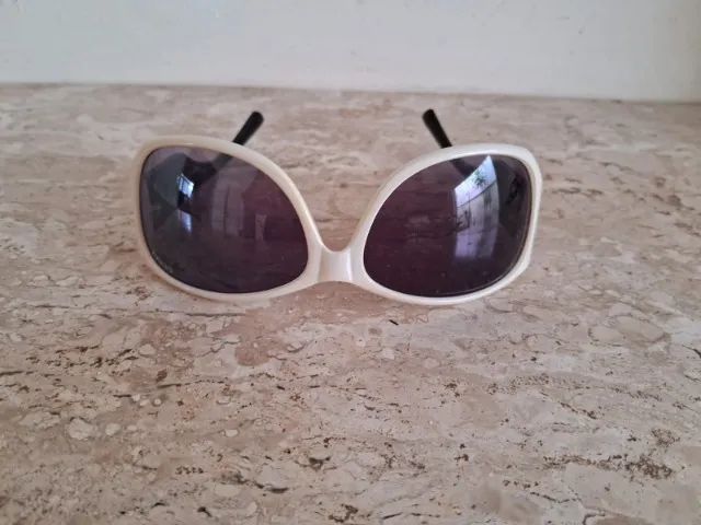 Óculos de sol GUCCI, R$ 159. - Foto 2