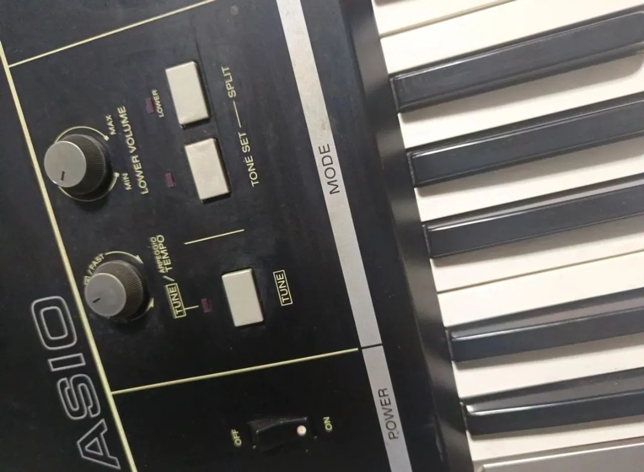 Casio Casiotone 1000P - Sintetizador Vintage - Instrumentos