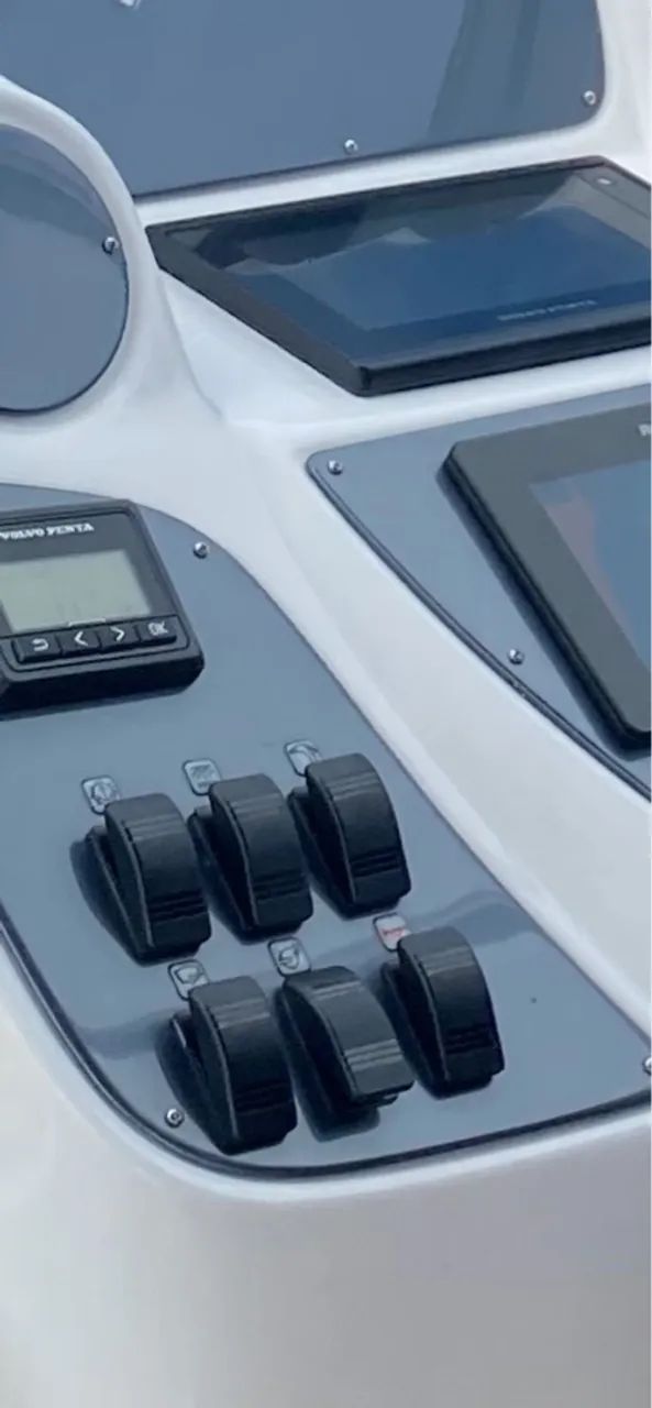 Topline 275 motor Volvo 280hp 2021 70h - Foto 4