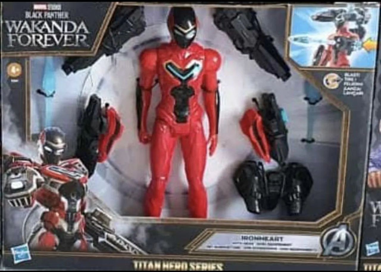 Boneco Ironheart - Titan Hero Series - Wakanda Forever