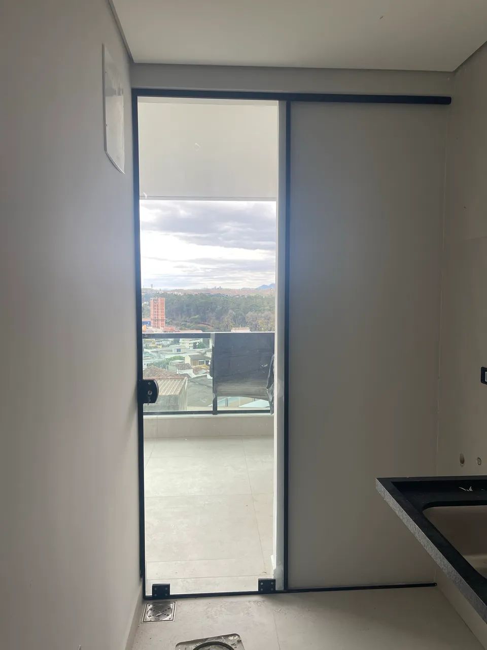 Porta de alumínio 1 folha 0,75x2,5164301536455938120