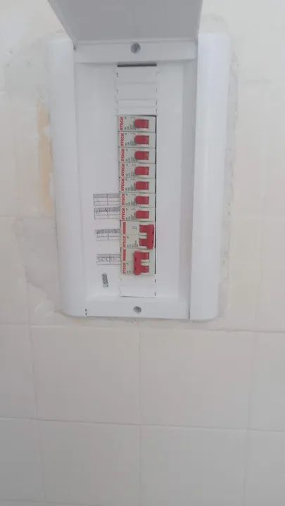 Eletricista de Manutenções Geral  - Foto 3