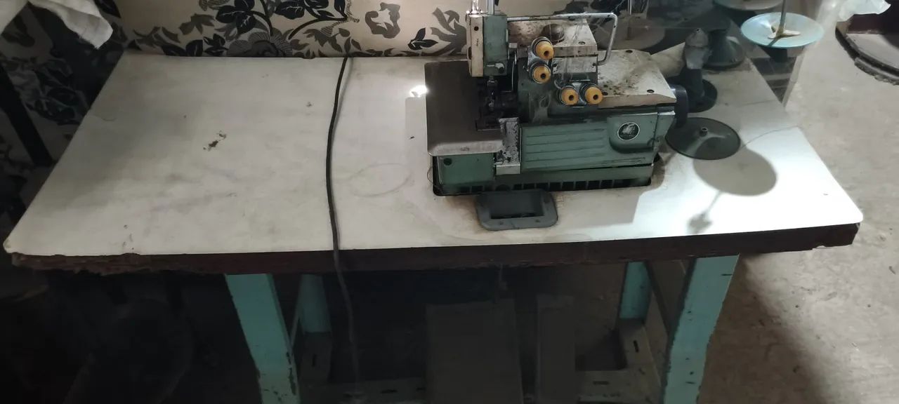 Máquina de costura overloque e enterlok  - Foto 2
