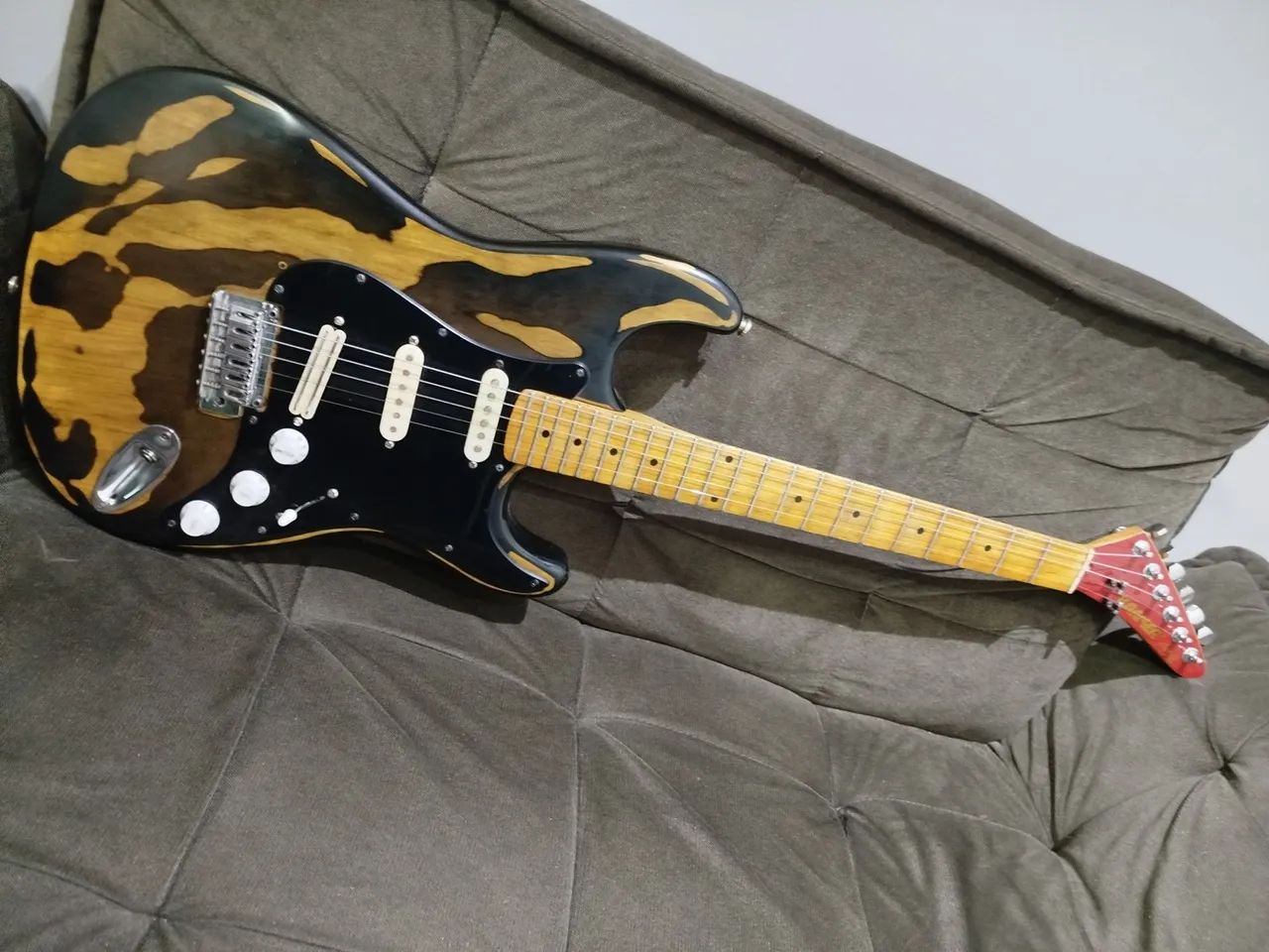 Guitarra Elétrica Kramer Aero Star zx30 - Instrumentos musicais