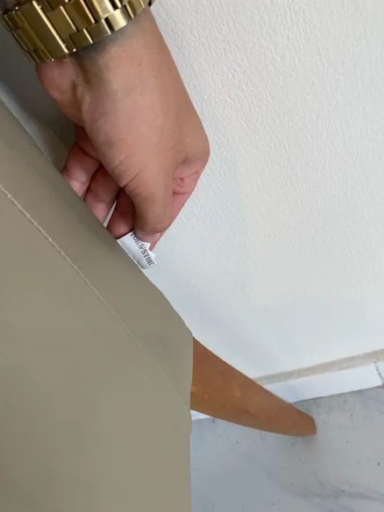 Par de Poltronas em Couro Bege - Foto 2