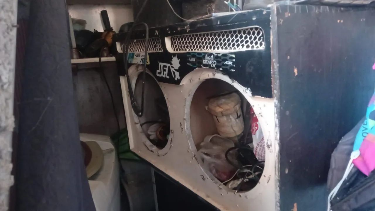 Vendo duas caixas  uma pra duas bocas de 12 e uma pra 15  coneta e tuwita - Foto 2