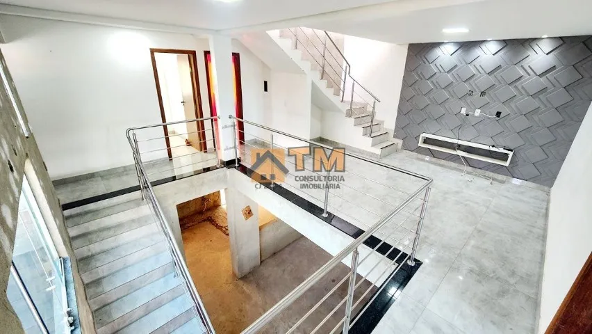Excelente Sobrado na Quadra 306 do Residencial Oeste - Aceita Carro