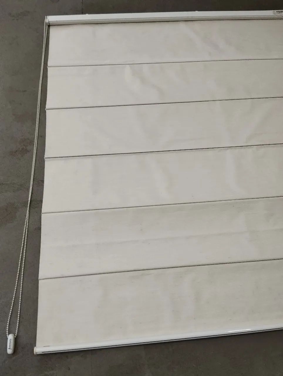 Persianas em perfeito estado de conservação 64840815628547121