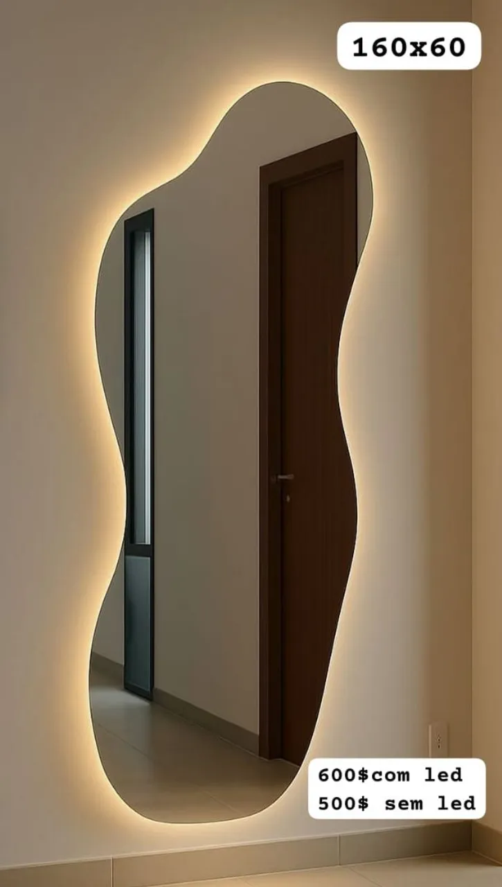 Espelho Decorativo com LED - Design Moderno