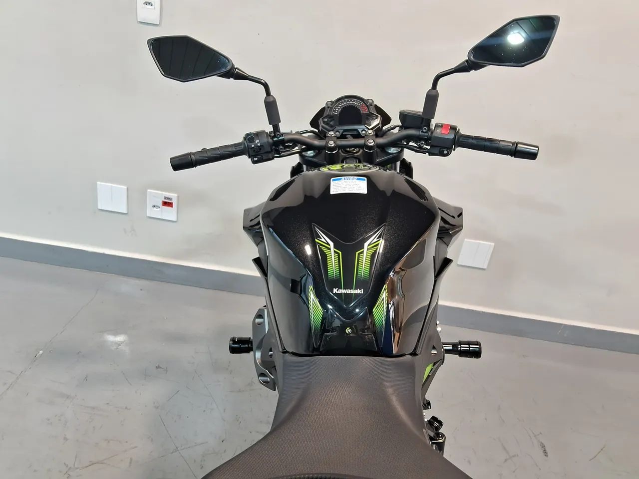 KAWASAKI Z 400 - Foto 5