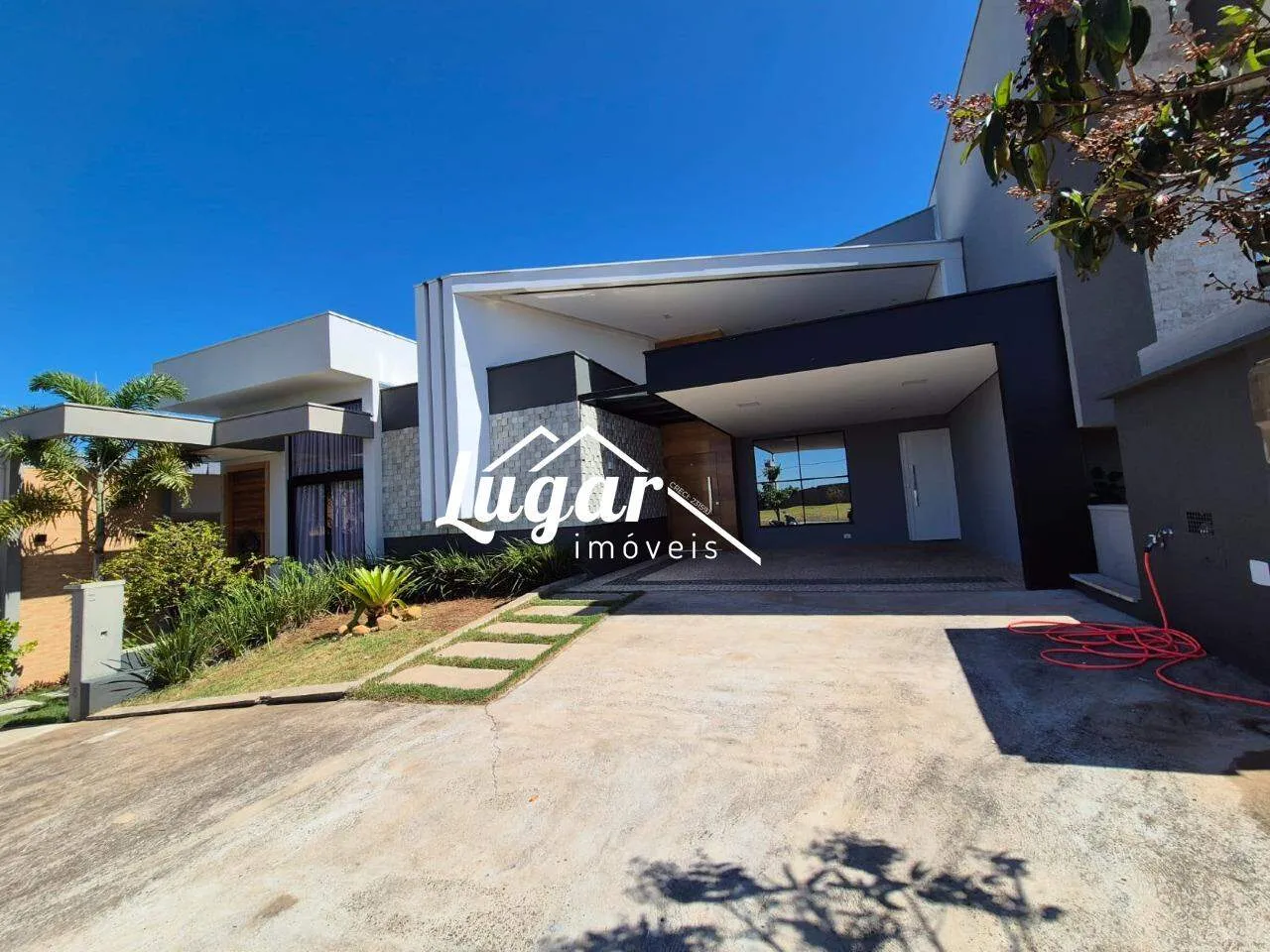 Casa para aluguel, 3 quartos, 1 suíte, Parque Santa Terezinha - GUARANTA/SP
