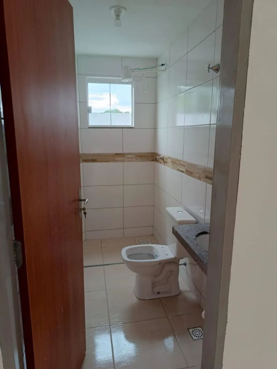 Aluga-se apartamento 2 quartos 