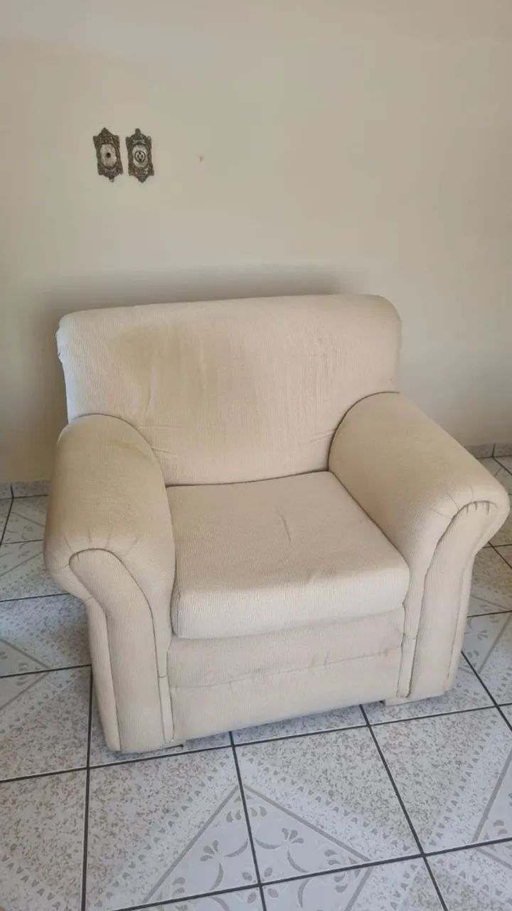 Conjunto de sofá 2, 3 lugares e poltrona - Foto 3