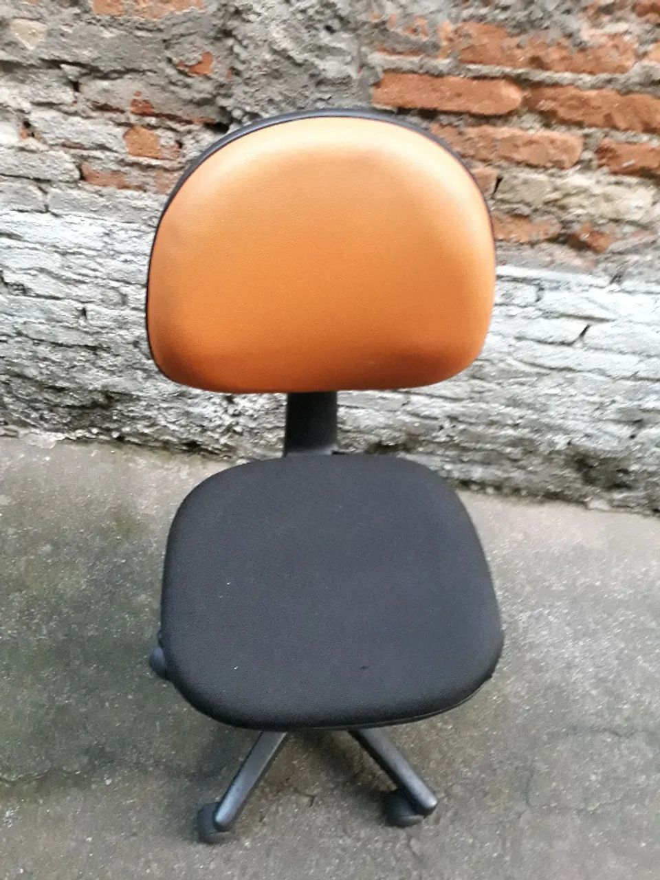 Cadeira com rodinhas - Foto 2