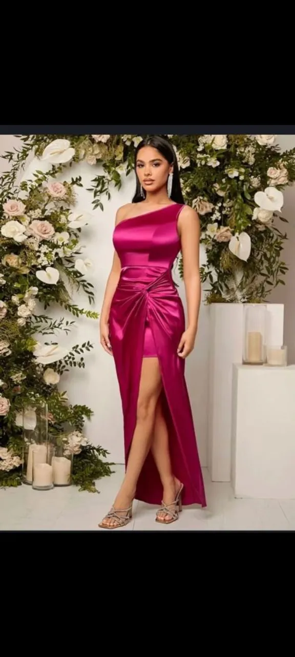 Vestido de festa pink com fenda