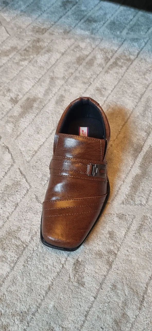 Sapato social infantil marrom tamanho 31