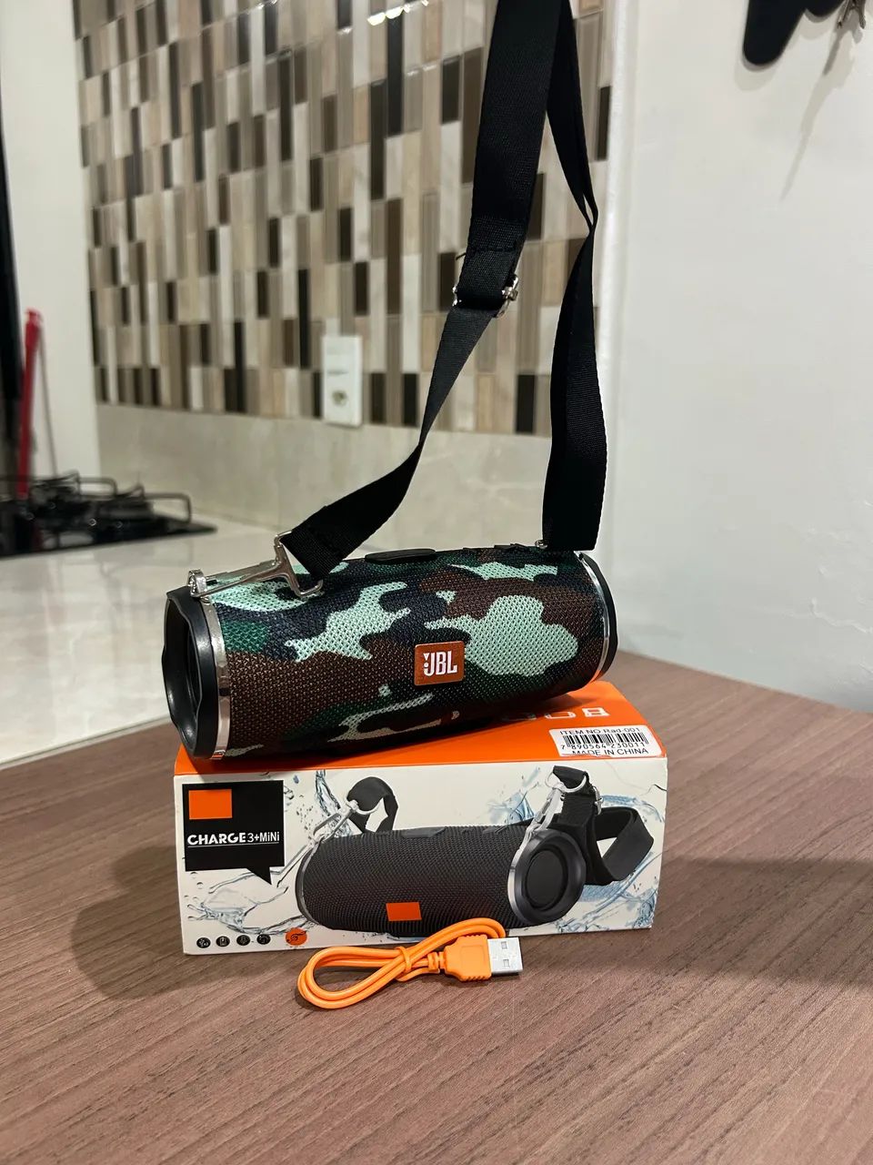 CAIXA DE SOM JBL CHARGE 3+ MINI