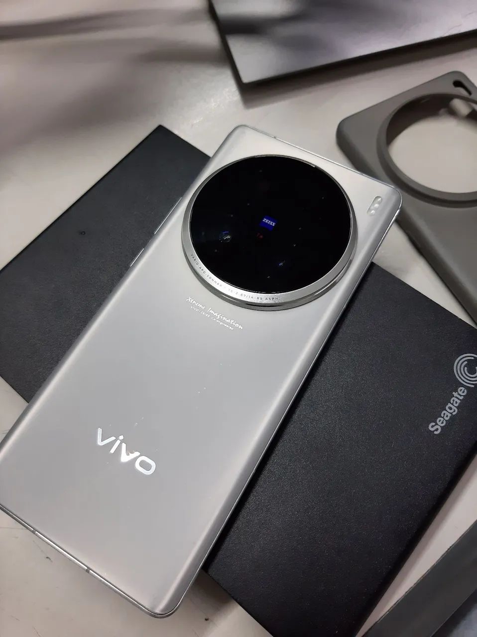 Vivo X100 Ultra 16GB/512GB completo zerado - Celulares e