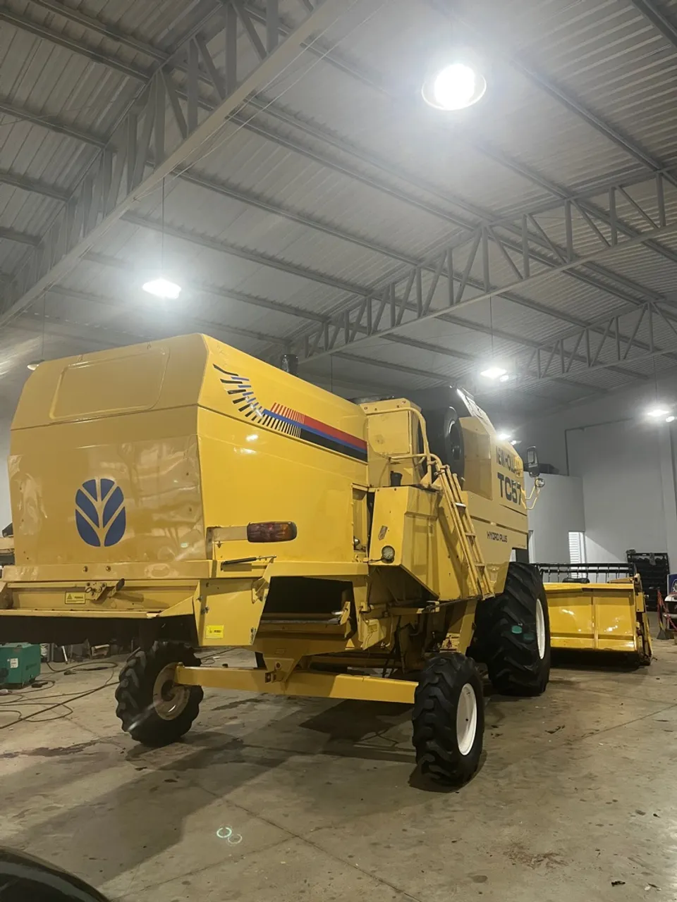 Colheitadeira New Holland TC57 Hydro Plus