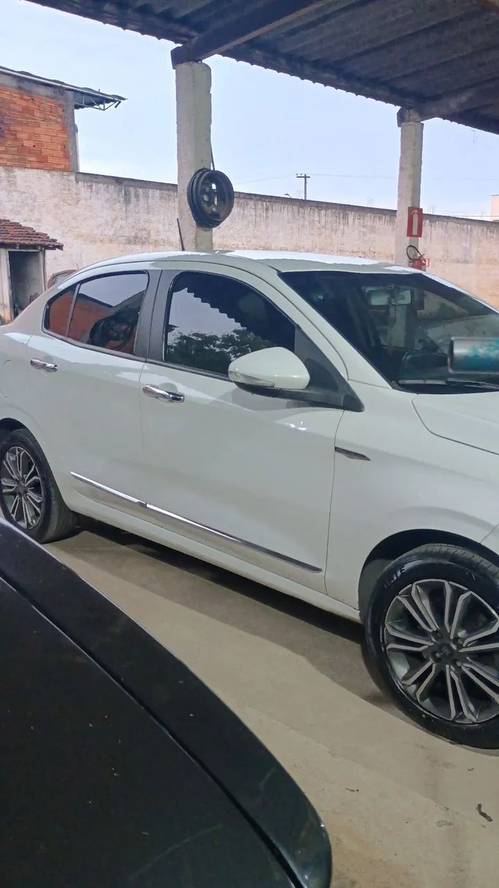 Fiat Cronos Precision 1.8 16V Flex Mec. 2019 - Foto 2