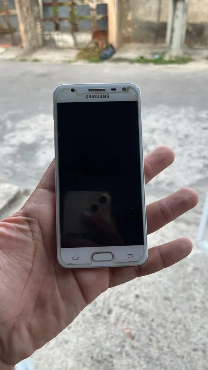 Samsung J5