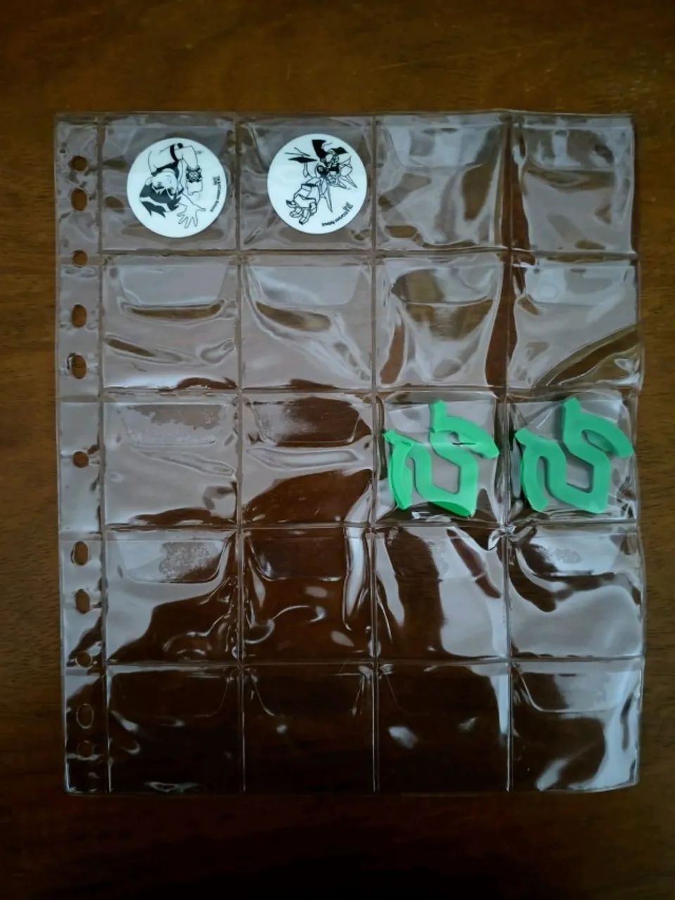 Discos e Lançadores Ben 10 Elma Chips 