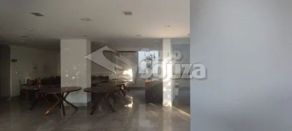 Imóvel em Centro, com 311.11m², 3 quarto(s) e 2 banheiro(s). - Foto 5