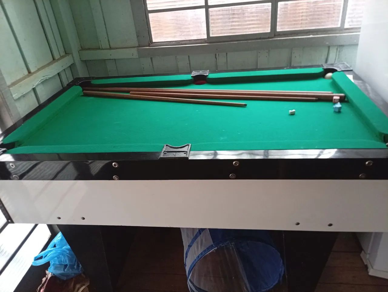 Mesa de sinuca praticamente nova