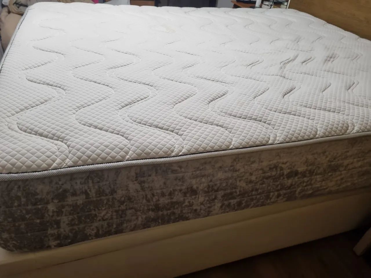 Vendo colchão ortobom queen