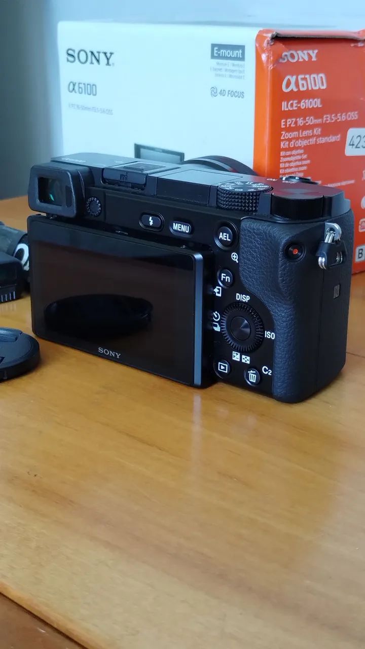 Camera Sony Alpha ILCE 6100L cor preta - Foto 5