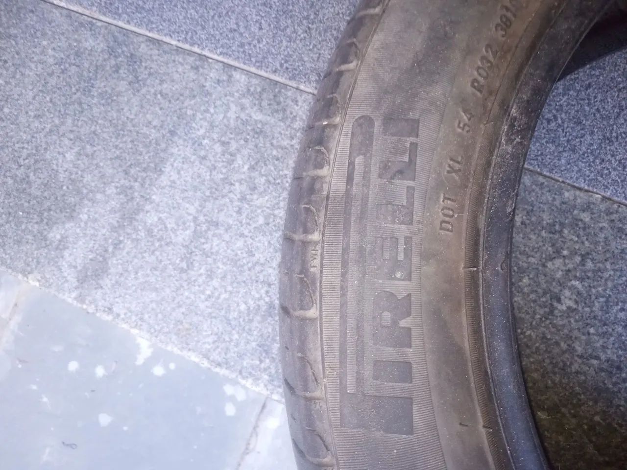 2 pneus Pirelli cinturado 195 55 16, carnudos passa na vistoria  - Foto 5