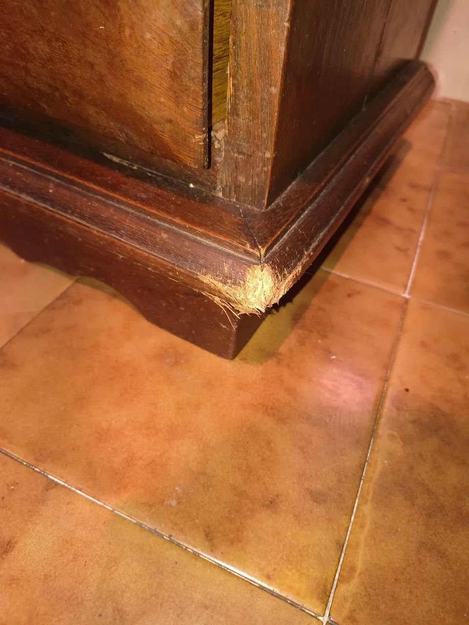 Mesinha de madeira maciça  - Foto 5