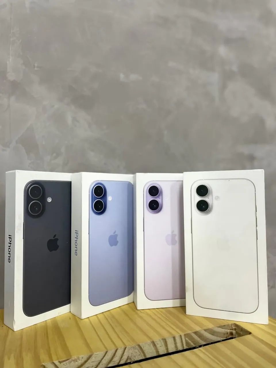 iphone 17 256gb lacrado 1 ano de garantia - Celulares e